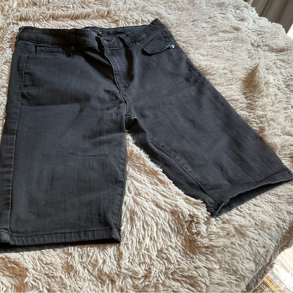 Womens Black Jean shorts; Kendall and Kylie size 9/29 - Picture 4 of 4